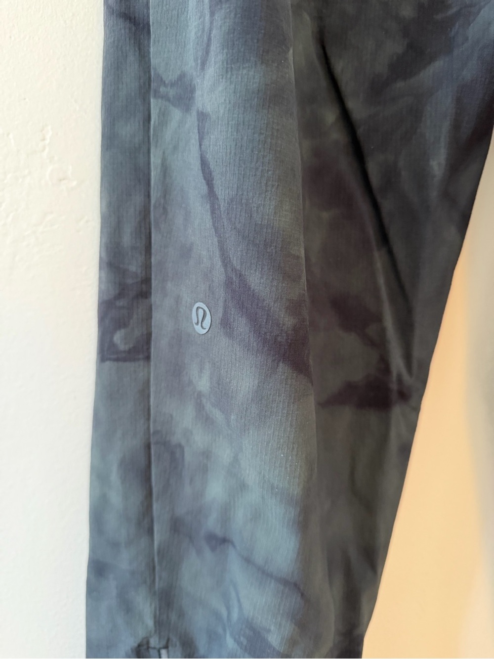 lululemon Men’s Jogger - Picture 3 of 7